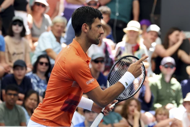 IZ TVOJIH USTA U BOŽJE UŠI: Novak ovo mora da čuje!