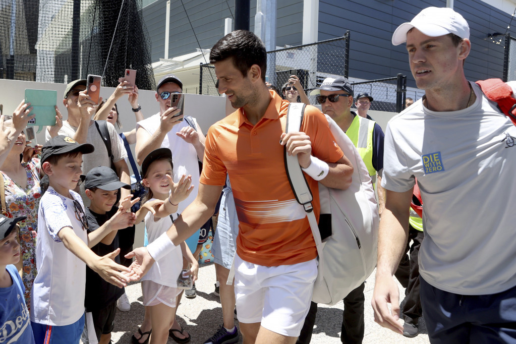 Novak Đoković na meču dublova u Adelejdu