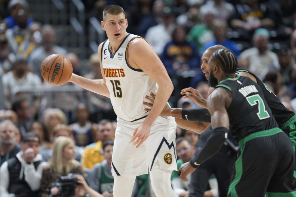 Nikola Jokić protiv Bostona