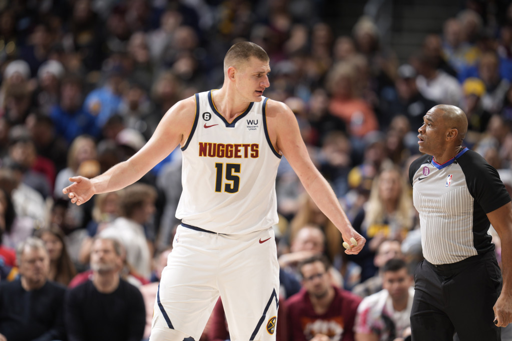 Nikola Jokić protiv Bostona