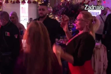 SCENA KOJA SE NIKAD NIJE DESILA U ZADRUZI: Prvi put za šest sezona, Marija i Zola nikad prisniji! (VIDEO)