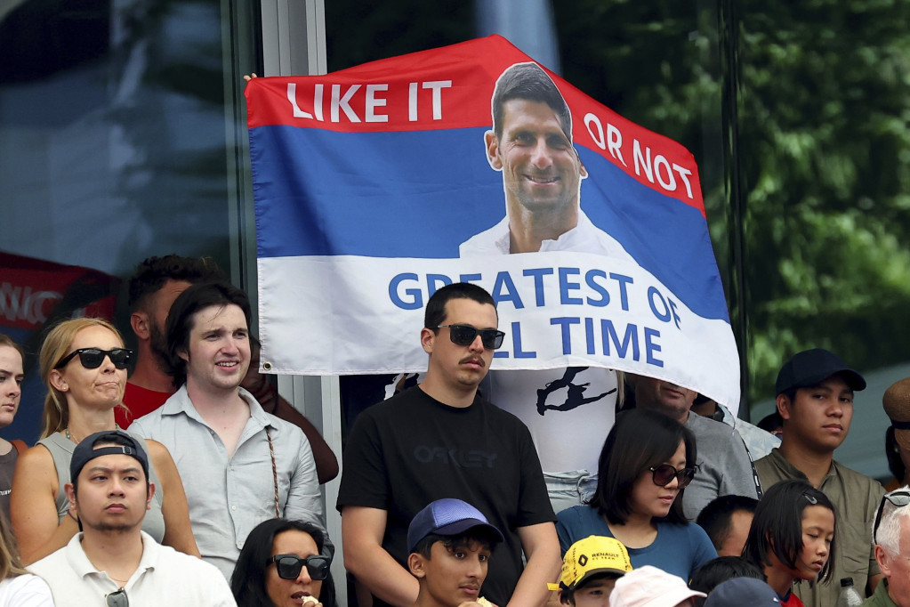 Novak Đoković sa navijačima u Adelejdu