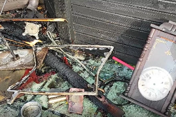 OD KIOSKA NIJE OSTALO NIŠTA! Prve fotografije požara u Vrnjačkoj banji! (FOTO)