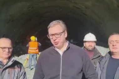 VERUJEM U SRBIJU, VERUJEM U RAD: Predsednik Vučić obišao radove na izgradnji Fruškogorskog koridora - otkrio šta ima na svakom gradilištu u našoj zemlji (VIDEO)