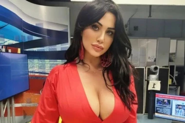 CELA PLANETA NAVIJA ZA NJIH: Ako Napoli osvoji Skudeto, atraktivna Marika se skida gola? (FOTO)