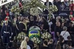 POMETNJA NA ISPRAĆAJU LEGENDE: Jedan čovek ŠOKIRAO sve na Peleovoj sahrani - ljudi ne veruju svojim očima koga vide! (VIDEO)