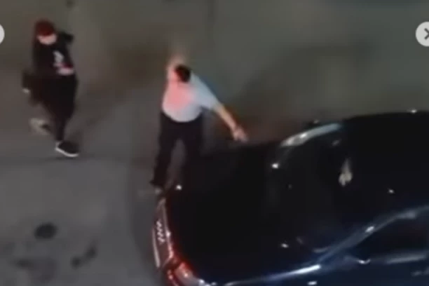 "KAD DROGA I ALKOHOL UDARE U MOZAK"! Nećete verovati šta je muškarac radio na Konjarniku! (VIDEO)