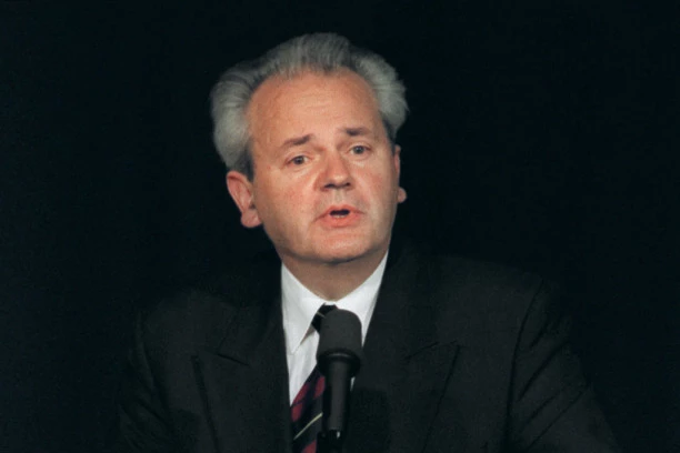 MILOŠEVIĆ I ARKAN TRAGALI ZA ISTOM STVARI: Tajnovita pećina u blizini Čačka vekovima privlači ljude zbog onoga što krije u sebi