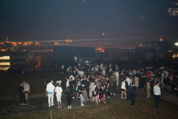 POLICIJA PRONAŠLA KLJUČNI DOKAZ! Evo koliko je stvarno bilo ljudi na Fristajleru, mnogo više od dozvoljenog !