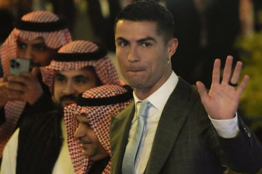NIJE SAMO NOVAC! Kristijano Ronaldo ima MOTIV VIŠE u Saudijskoj Arabiji - zbog ovoga će vam se ZAVRTETI U GLAVI! (VIDEO)