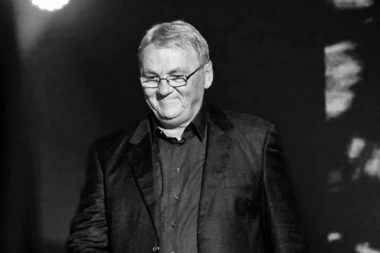 PRIJATELJICA ZORANA KALEZIĆA PROGOVORILA: Izjavila saučešće porodici preminulog pevača! (FOTO)