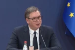 VUČIĆ OPET ISPRESKAKAO ŠOLAKOVE NOVINARE SA N1! "Ne citirajte svoju kuću, nego neki drugi medij"! VUČEVIĆ JE OZBILJAN ČOVEK!