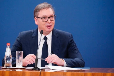 OZBILJNO SE NAORUŽAVAMO! Vučić o ulaganjima u vojsku i našu odbranu! PLATE SPECIJALACA BIĆE I DO 2.000 EVRA, USKORO KONKURS!