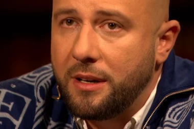 OPERISANA ĆERKA DADA POLUMENTE NAPUSTILA BOLNICU: Osvanula prva fotografija iz doma!