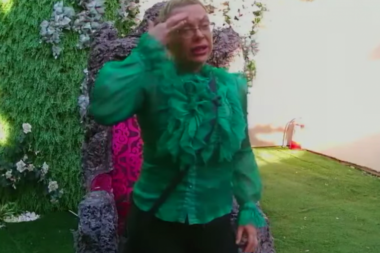 Marija Kulić priča sa Drvetom mudrosti Zadruga 6