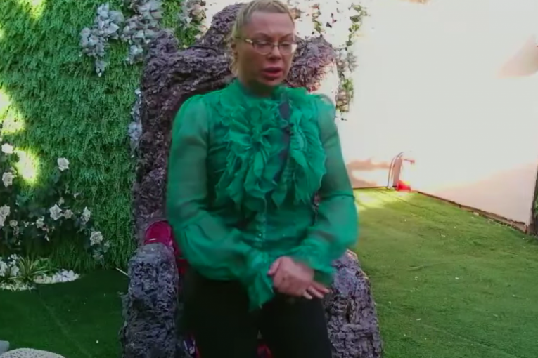 Marija Kulić priča sa Drvetom mudrosti Zadruga 6