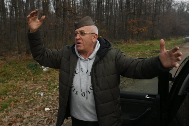 DA LI JE OVO DOBAR ILI LOŠ ZNAK ZA OJDANIĆA: Eri pukla sekira dok je sekao badnjak!