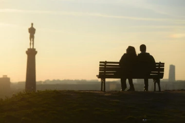 VREME NIKAKO DA SE STABILIZUJE: Nigde ne idite bez kišobrana - očekuje nas red kiše, pa red sunca
