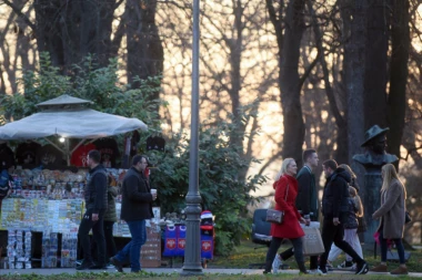 PREKO 6.000 GRAĐANA ŽIVELO NA RAČUN POKOJNIKA: Oštetili državu za desetine miliona evra -  evo kako su našli rupu u sistemu