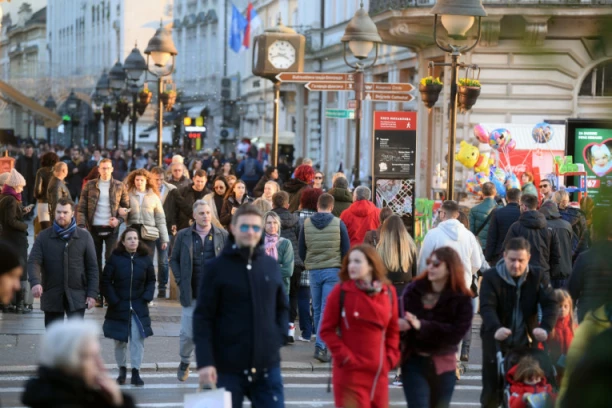 GRAD BEOGRAD OTVARA 217 RADNIH MESTA U DRŽAVNOJ SLUŽBI: Obuka besplatna, prijave počinju odmah