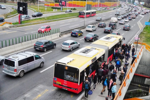 OD PONOĆI OVE DVE STVARI SU ZABRANJENE U BEOGRADU I NOVOM SADU: Evo dokle će trajati mera doneta IZ BEZBEDNOSNIH RAZLOGA (FOTO)