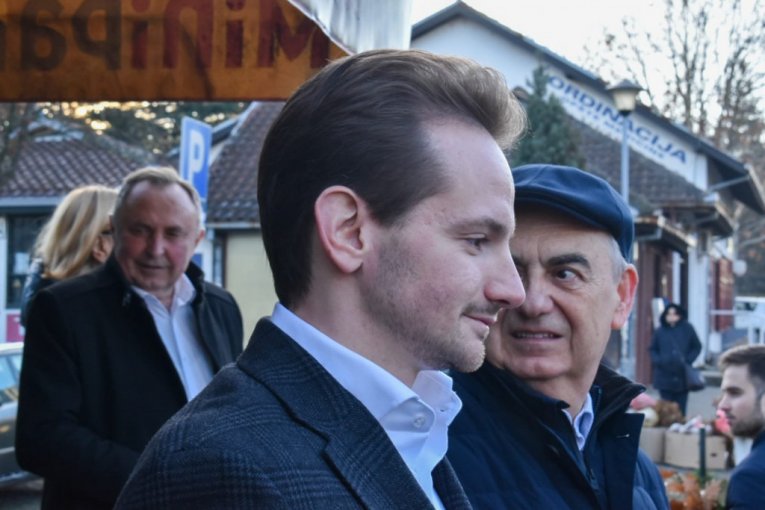 Stefan Krkobabić delio badnjake