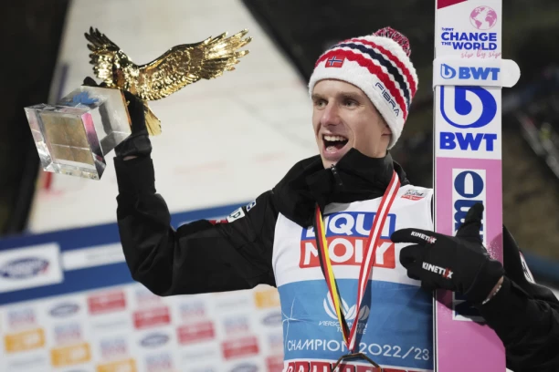 TOTALNA DOMNACIJA: Granerud LETEO i osvojio "Četiri skakaonice"