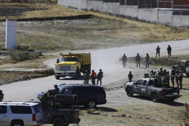 DA LI JE OVO MOGUĆE? Dve najopasnije kriminalne grupe SKLOPILE SAVEZ! Policija zanemela, sad im NIKO ŽIV ništa neće moći! (VIDEO)