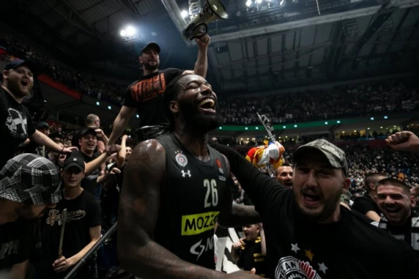 BRUTALNO! Partizan tužio SVOG navijača i DOŽIVOTNO mu zabranio ulazak u halu! (FOTO, VIDEO)