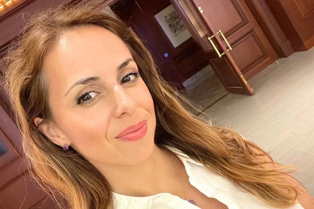 ODRŽAN POMEN ZA ANU VOLŠ! Porodica i prijatelji se NAČISTO SLOMILI - naš pop držao opelo: ''NJENA SMRT JE OSTAVILA PRAZNINU''!