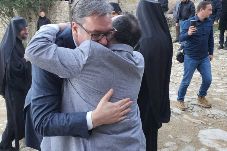 Vučić u Hilandaru