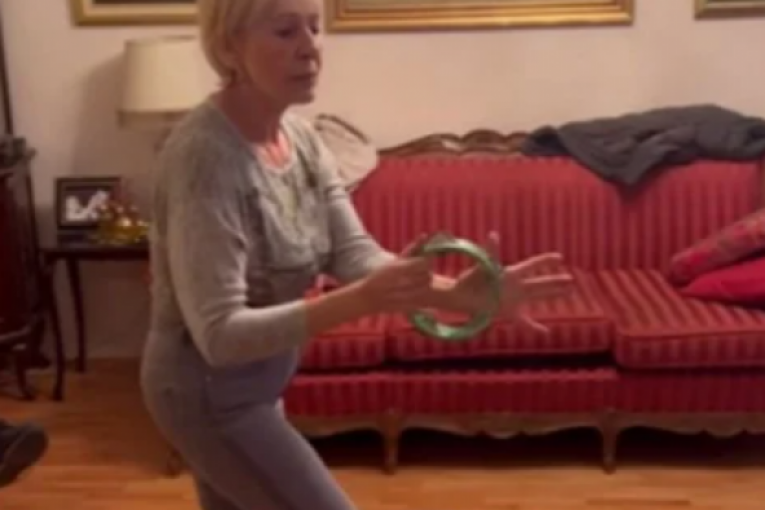 Milan Kalinić pokazao svoju 77. majku