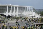 KLJUČA U BRAZILU - DEMONSTRANTI UPALI U KONGRES: Policija upotrebila suzavac i biber sprej, nastao totalni HAOS (FOTO/VIDEO)