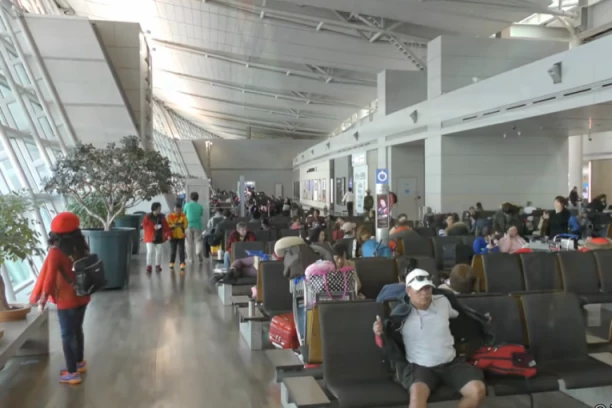 PETORICA RUSA VEĆ PET MESECI ŽIVE NA AERODROMU U SEULU! Pobegli od mobilizacije, nisu dobili AZIL! Preti im povratak u RUSIJU!