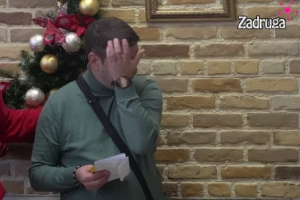 DA LI ĆU SE BORITI ZA POTOMSTVO ILI SA TVOJIM POROKOM? Ivan Marinković u SUZAMA pročitao pismo devojke Jelene, ona ga žestoko ''IŠAMARALA'' realnošću: Ovo je SEBIČLUK! (VIDEO)