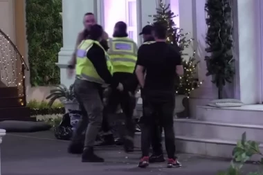 KARAMBOL EPSKIH RAZMERA! Nakon žestokog okršaja, Car nasrnuo na Ivana Marinkovića! ŠOK SCENE U ZADRUZI! (VIDEO)