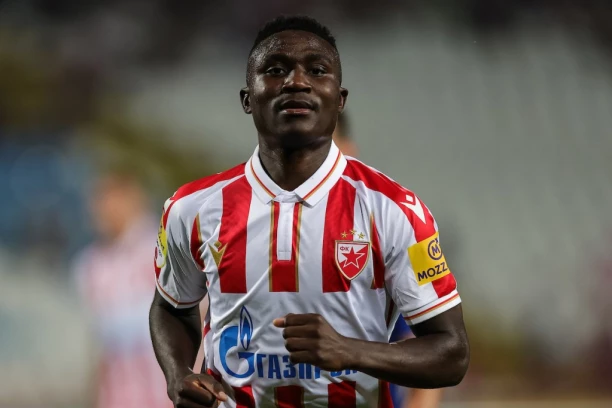 KANGVA NA CENI! Zvezda u PROBLEMU, Zambijca JURI pola Evrope!