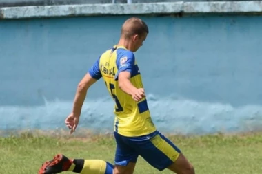 MLADI ŠTOPER MENJA SREDINU: Već je zadužio opremu crno-belih boja!