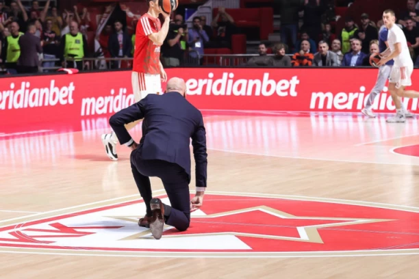 EMOTIVAN GOVOR SAŠE OBRADOVIĆA: Trener Monaka DIRLJIVIM rečima RAZGALIO navijače Crvene zvezde!