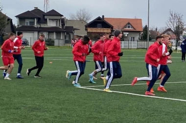 NAJVEĆA SENZACIJA SRPSKE FUDBALSKE JESENI STARTOVALA SA PRIPREMAMA: Šokirali su Partizan - neka se spremi Crvena zvezda! (FOTO GALERIJA)