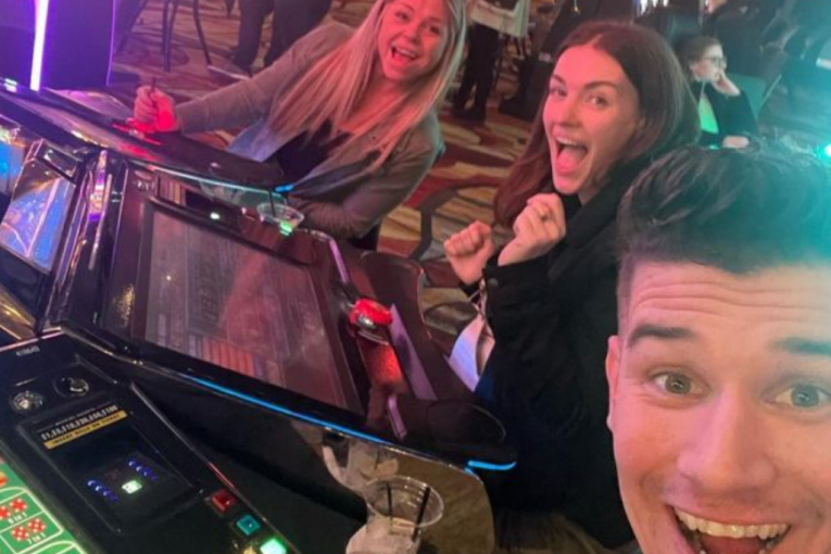 Megan Kevin i Alana u provodu