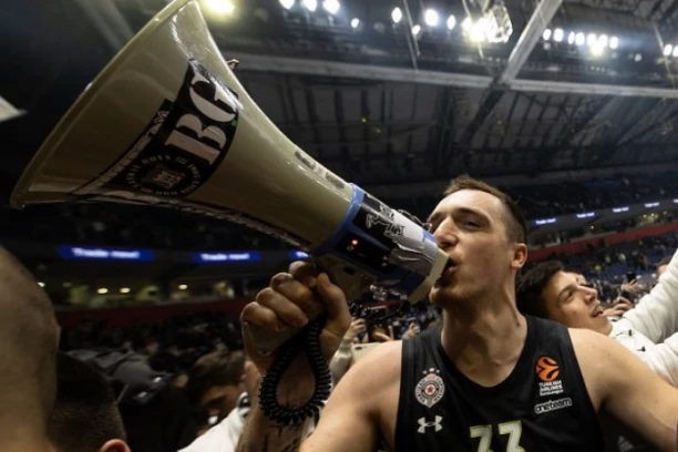 PRIJAJU MU POBEDE! Anđušić pred Armani: ATMOSFERA JE SUPER!