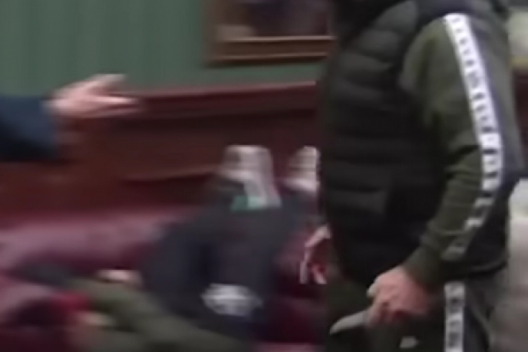 Miljan Vračević potegao nož na Marka Smiljića Zadruga 6