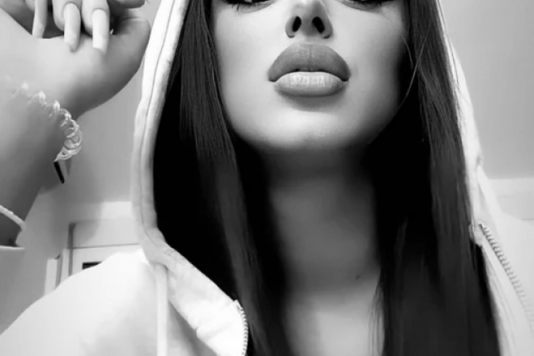 Dejan Dragojević sa novom devojkom Jovanom slike