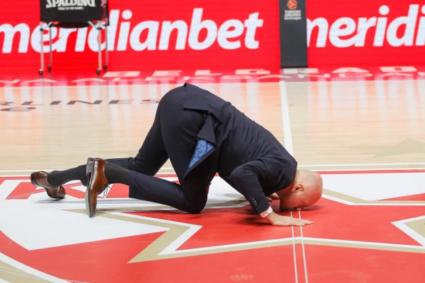 OD LJUBAVI DO MRŽNJE, LINIJA JE TANKA: On pripada crveno-beloj porodici, ali odnosi nisu baš uvek bili najbolji - Sašu Obradovića će i ovoga puta dočekati ovacije Delija!