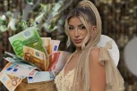 DALILA ZARAĐUJE VRTOGLAVE SUME NOVCA! Dragojevićka samo od Tik Toka za nekoliko dana zaradila NA HILJADE EVRA! (VIDEO)
