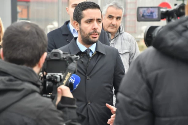 SKLADIŠTA ROBNIH REZERVI SU PUNA DO VRHA! Momirović: Imamo dovoljno energenata! (FOTO)