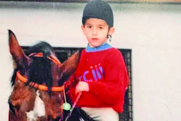 NEVINO DETE ŠEF KOZA NOSTRE MUČIO 800 DANA PA RASTOPIO U KISELINI: Jezivi detalji ubistva mališana