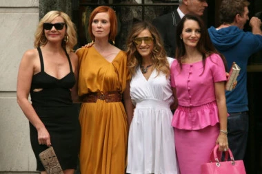 MODNI SAVETI ŽENE KOJA STOJI IZA NEVEROVATNE ČETVORKE: Evo kako da iskoristite odeću koju imate i postanete IKONA STILA!