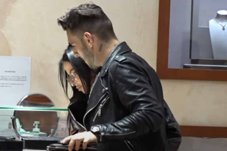 Darko Lazić i Katarina biraju burme